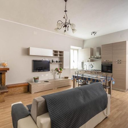 Casa Ilaria Apartment Ladispoli Bagian luar foto
