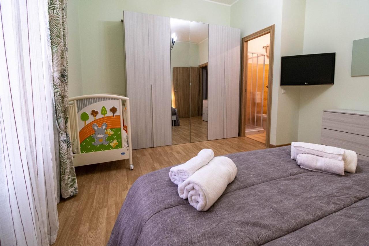Casa Ilaria Apartment Ladispoli Bagian luar foto