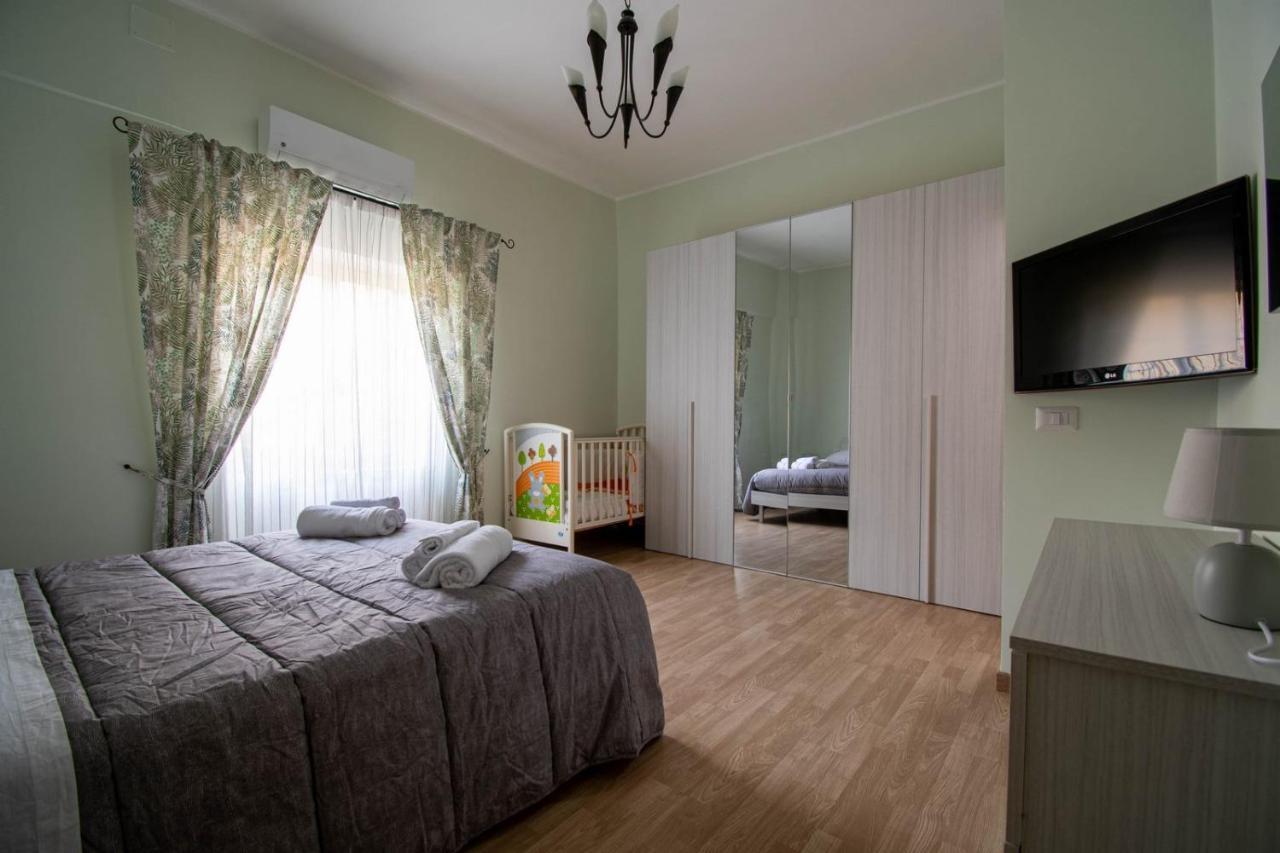 Casa Ilaria Apartment Ladispoli Bagian luar foto