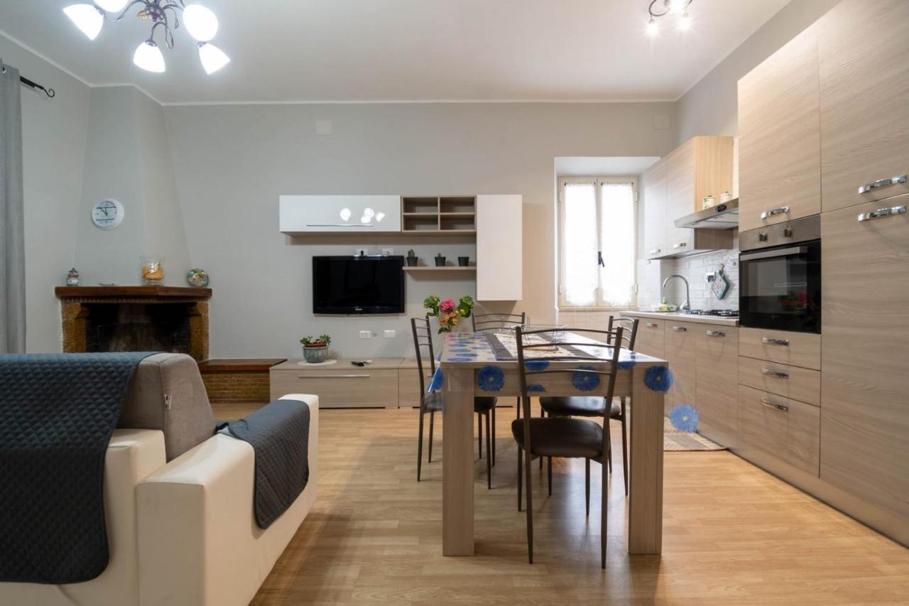 Casa Ilaria Apartment Ladispoli Bagian luar foto