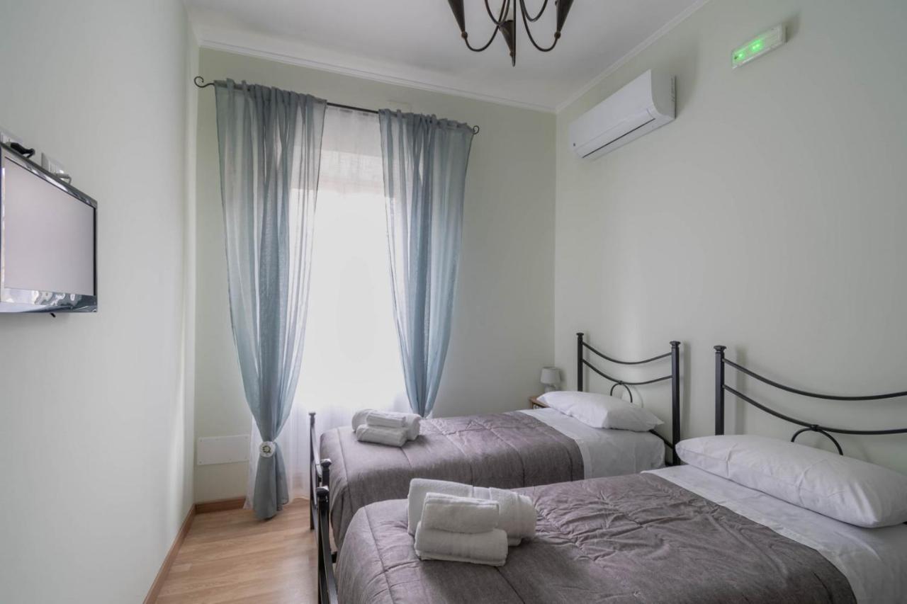 Casa Ilaria Apartment Ladispoli Bagian luar foto