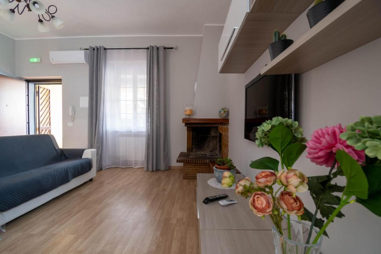 Casa Ilaria Apartment Ladispoli Bagian luar foto
