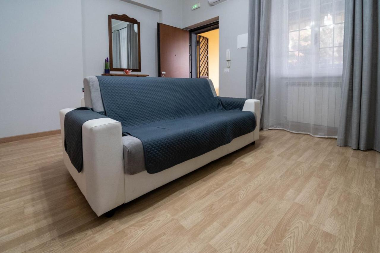 Casa Ilaria Apartment Ladispoli Bagian luar foto