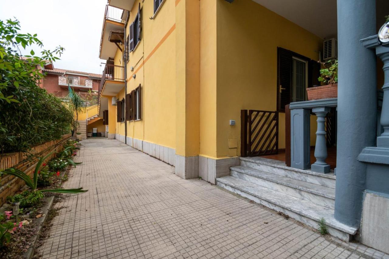 Casa Ilaria Apartment Ladispoli Bagian luar foto