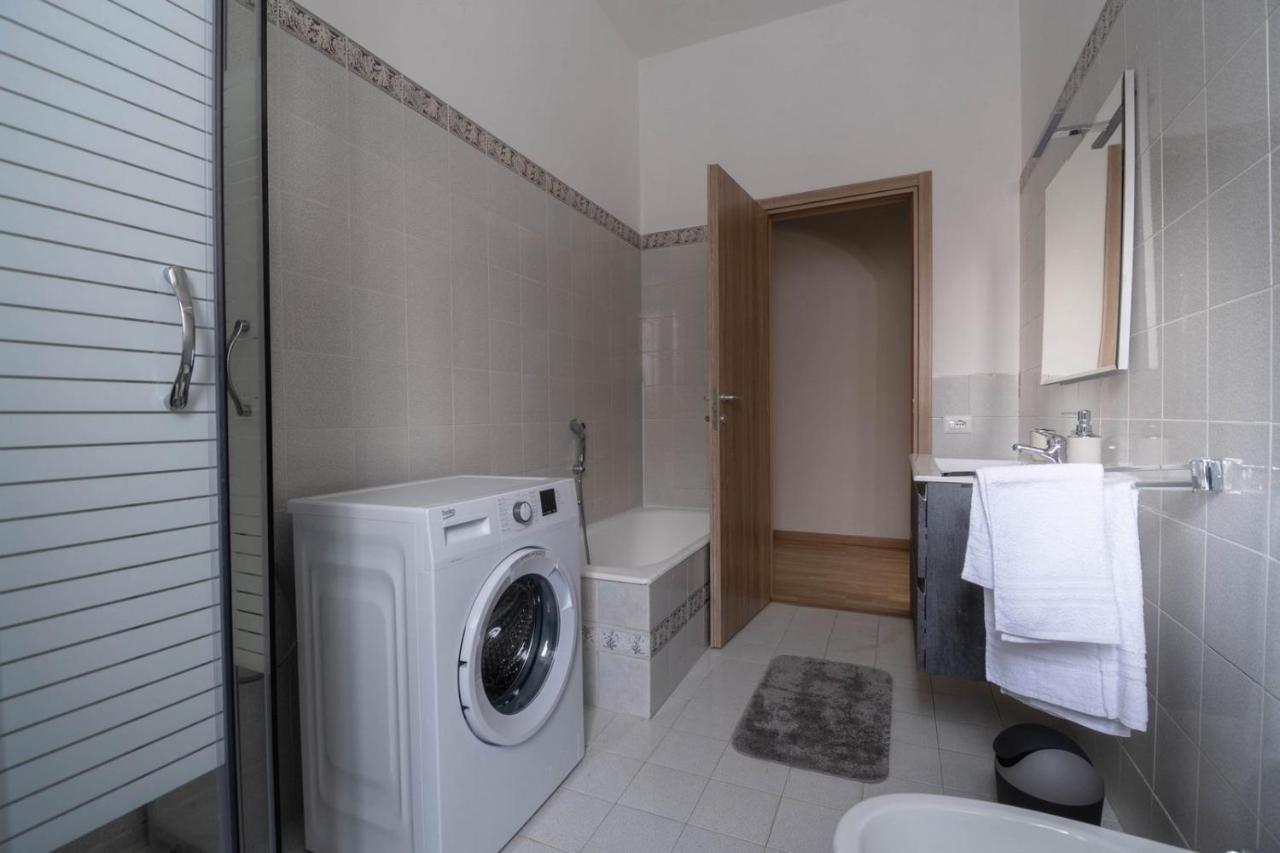 Casa Ilaria Apartment Ladispoli Bagian luar foto